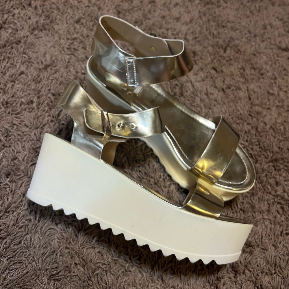 Steve Madden Metallic Gold Platform Sandals